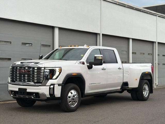2024 GMC Sierra 3500HD Denali