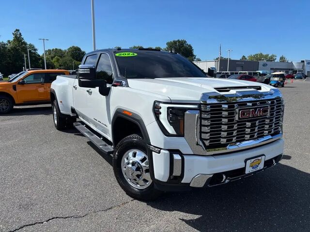 2024 GMC Sierra 3500HD Denali