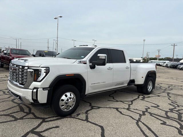 2024 GMC Sierra 3500HD Denali