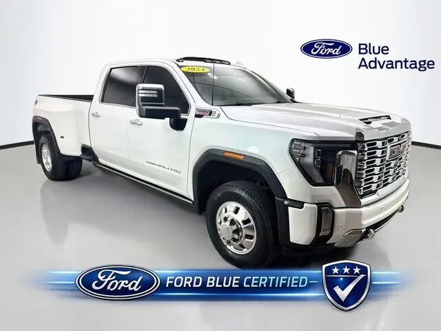 2024 GMC Sierra 3500HD Denali — photo 1 of 13
