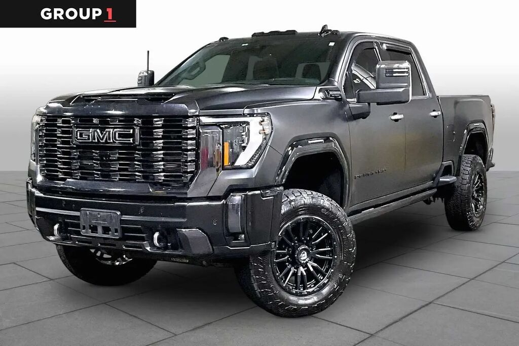 2024 GMC Sierra 2500HD Denali Ultimate — photo 1 of 13