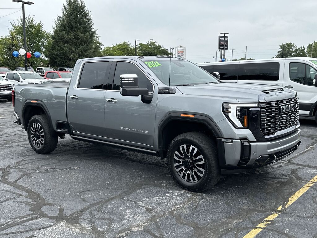 2024 GMC Sierra 2500HD Denali Ultimate — photo 1 of 7