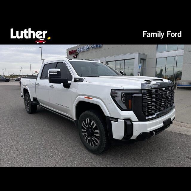 2024 GMC Sierra 2500HD Denali Ultimate — photo 1 of 12