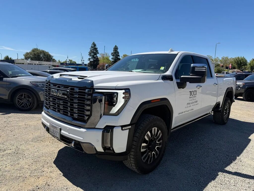 2024 GMC Sierra 3500HD Denali Ultimate — photo 1 of 13