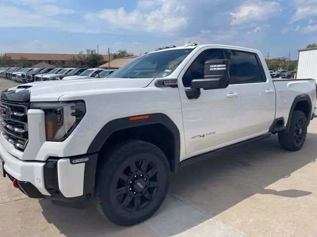 2025 GMC Sierra 2500HD AT4