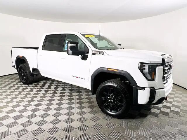 2025 GMC Sierra 2500HD AT4