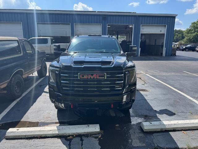2025 GMC Sierra 2500HD AT4