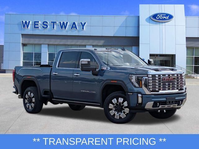 2025 GMC Sierra 2500HD Denali