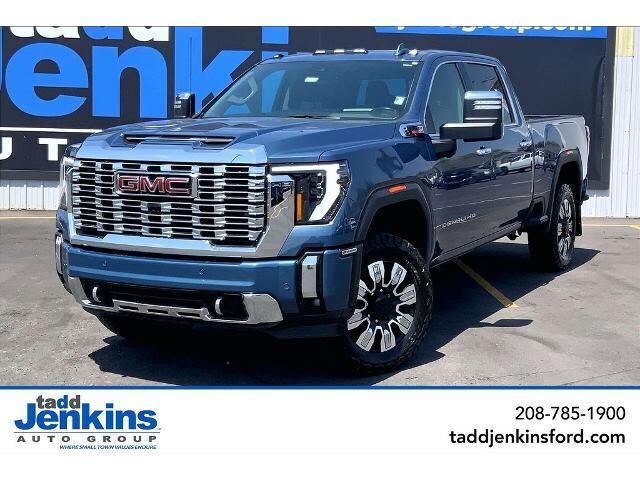 2025 GMC Sierra 2500HD Denali