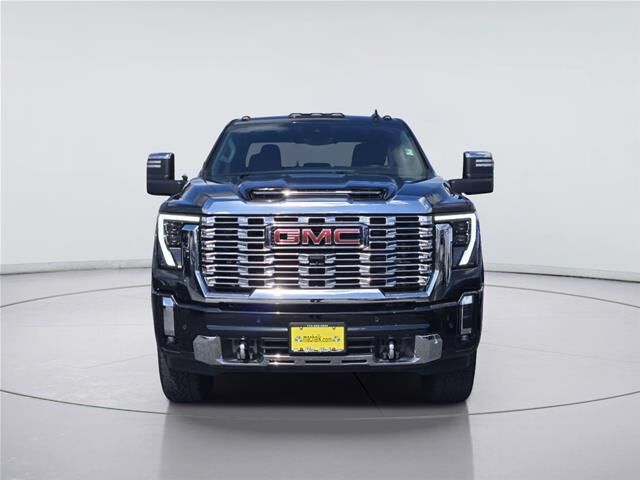 2025 GMC Sierra 2500HD Denali