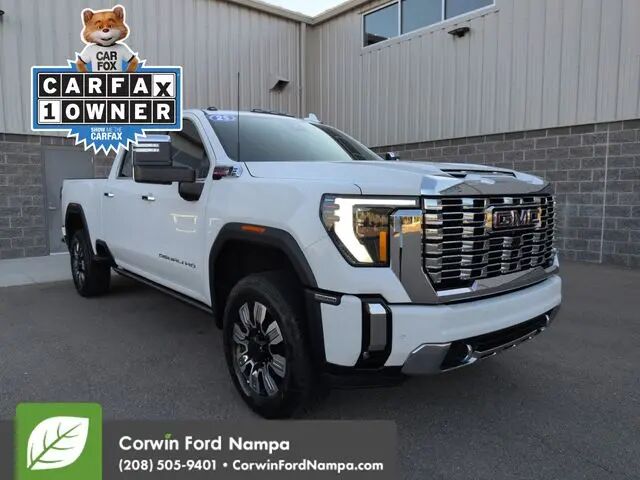 2025 GMC Sierra 3500HD Denali