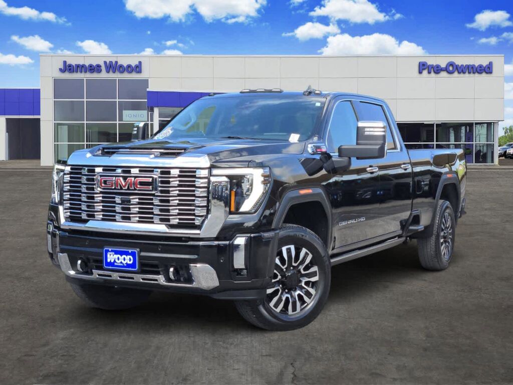 2025 GMC Sierra 3500HD Denali — photo 1 of 6