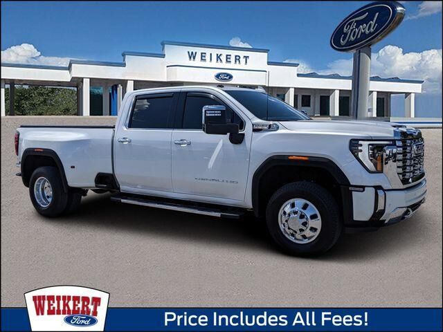2025 GMC Sierra 3500HD Denali — photo 1 of 13