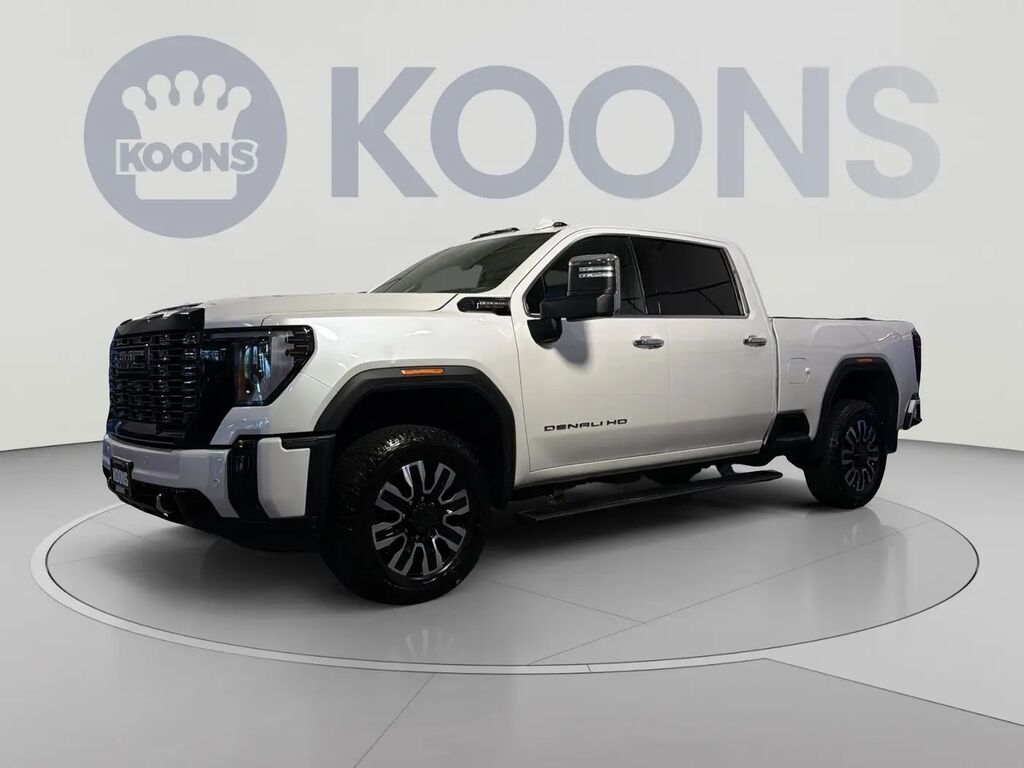 2025 GMC Sierra 2500HD Denali Ultimate — photo 1 of 13
