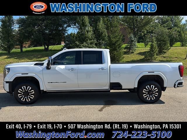 2025 GMC Sierra 3500HD Denali Ultimate — photo 1 of 13