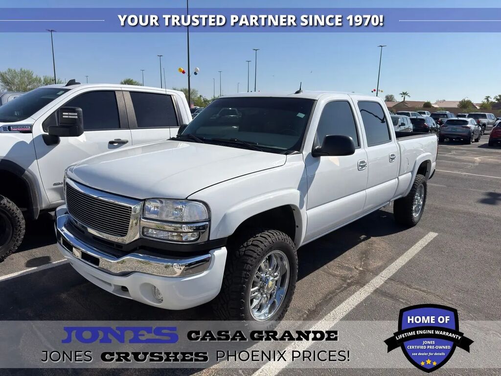 2003 GMC Sierra 2500HD SLT — photo 1 of 4