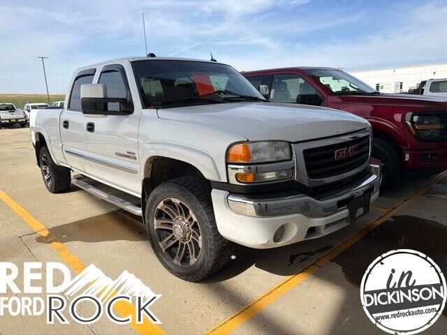 2004 GMC Sierra 2500HD SLT