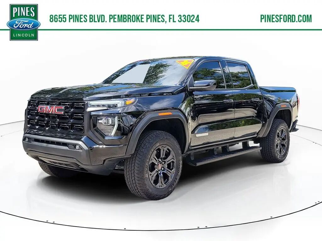 2025 GMC Canyon Elevation — photo 1 of 13