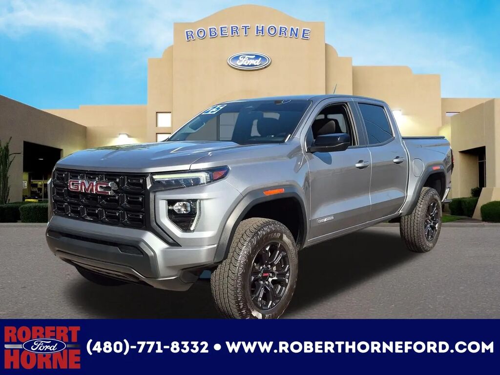 2025 GMC Canyon Elevation — photo 1 of 13