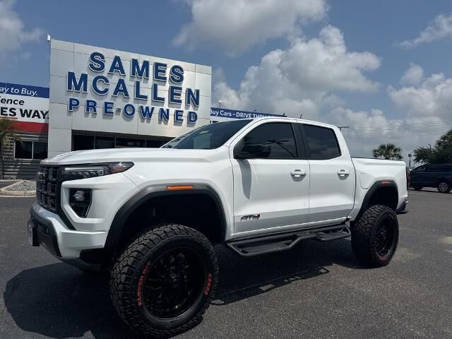 2025 GMC Canyon AT4