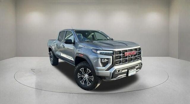 2025 GMC Canyon AT4