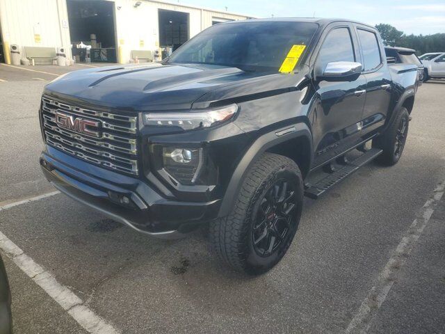 2025 GMC Canyon 4WD Denali