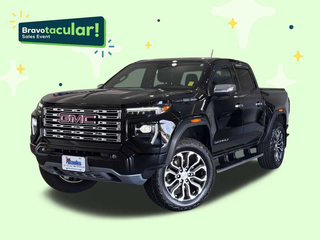 2025 GMC Canyon Denali — photo 1 of 6