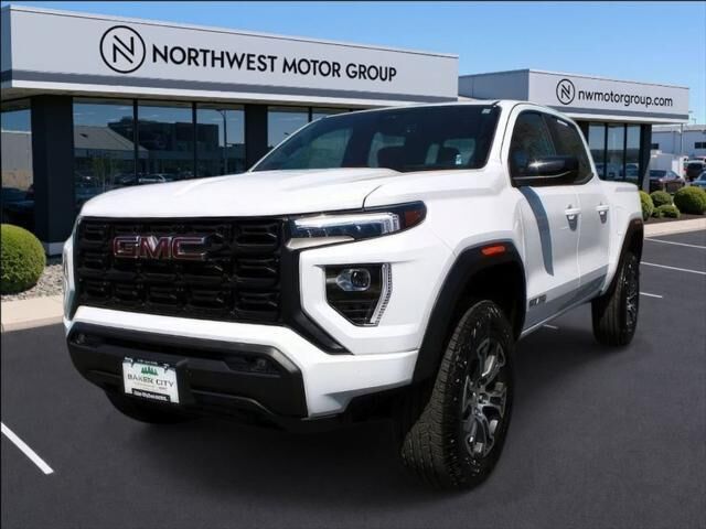 2024 GMC Canyon Elevation — photo 1 of 13