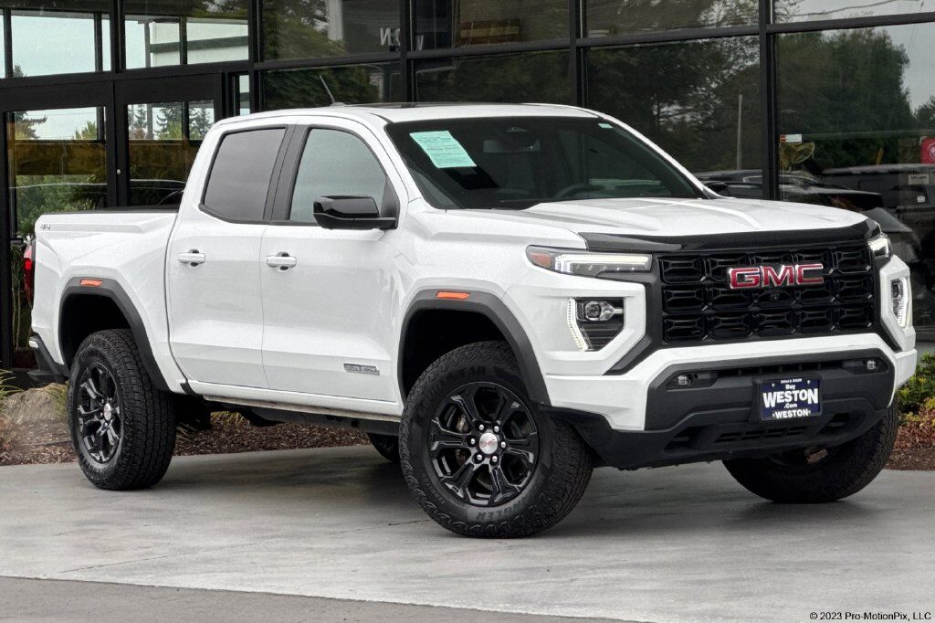 2023 GMC Canyon Elevation — photo 1 of 13