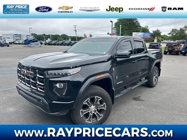 2024 GMC Canyon AT4