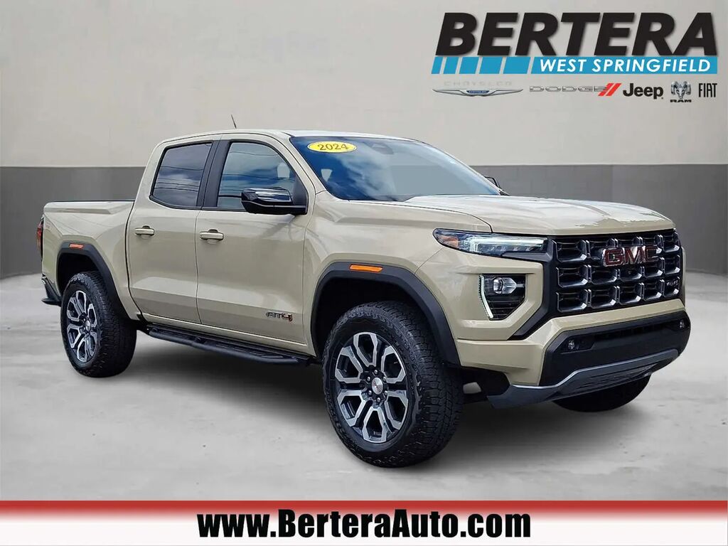 2024 GMC Canyon AT4 — photo 1 of 13