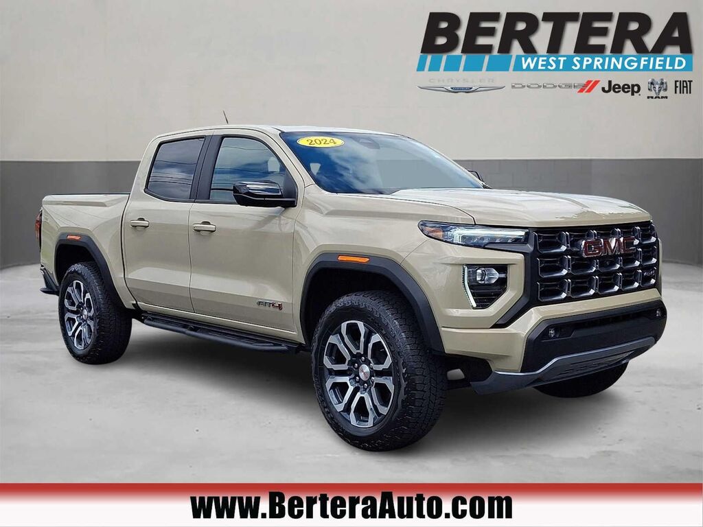 2024 GMC Canyon AT4 — photo 1 of 13