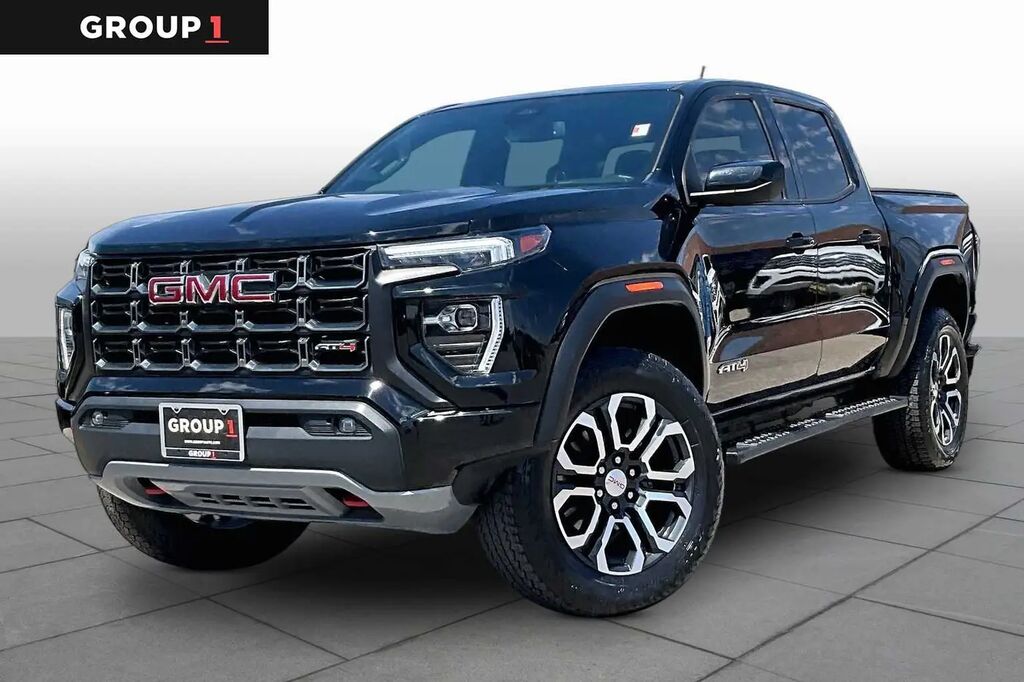 2023 GMC Canyon AT4 — photo 1 of 12