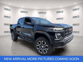 2023 GMC Canyon 4WD AT4