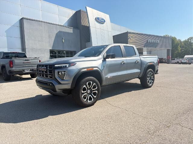 2024 GMC Canyon AT4