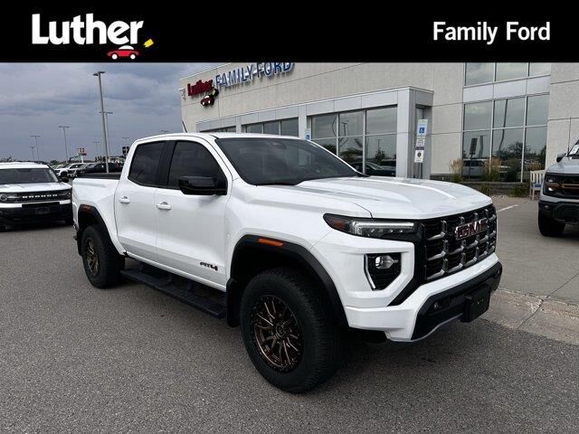 2024 GMC Canyon AT4 — photo 1 of 9