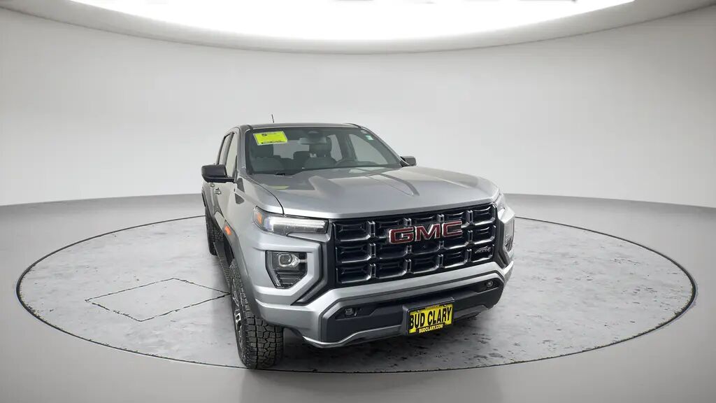2023 GMC Canyon AT4 — photo 1 of 13