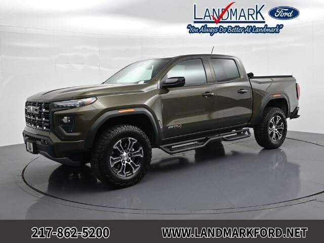 2024 GMC Canyon AT4 — photo 1 of 4