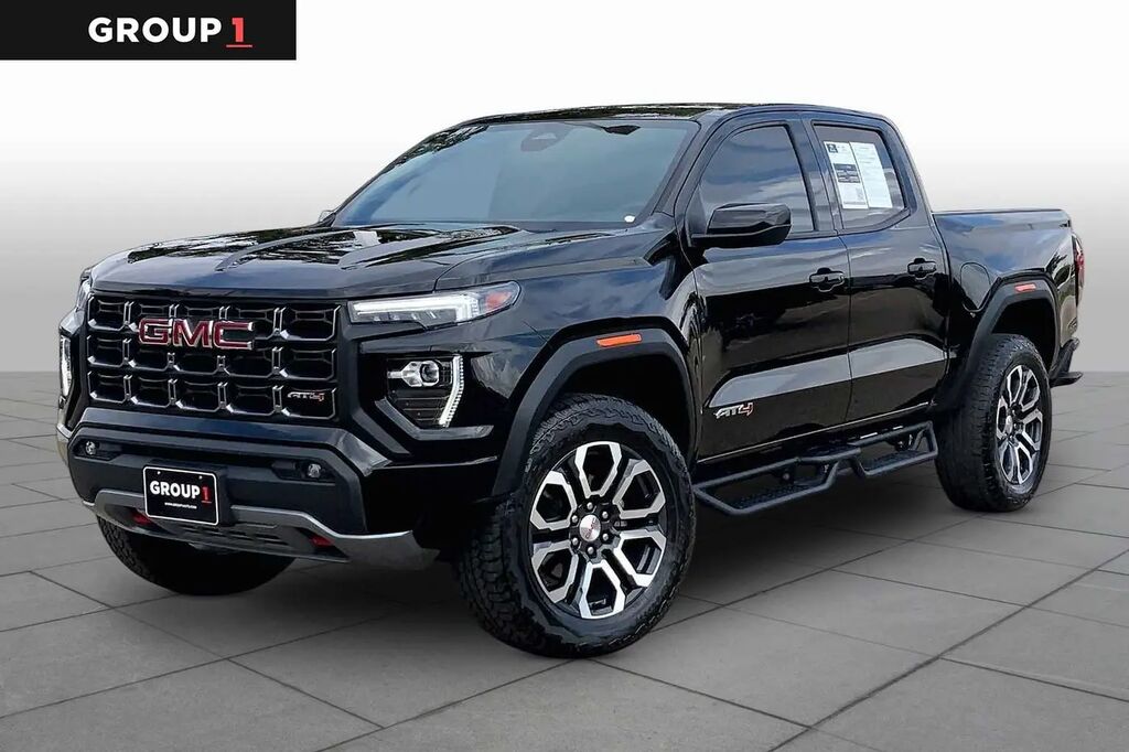 2024 GMC Canyon AT4 — photo 1 of 13