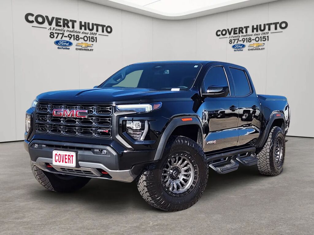 2023 GMC Canyon AT4 — photo 1 of 13