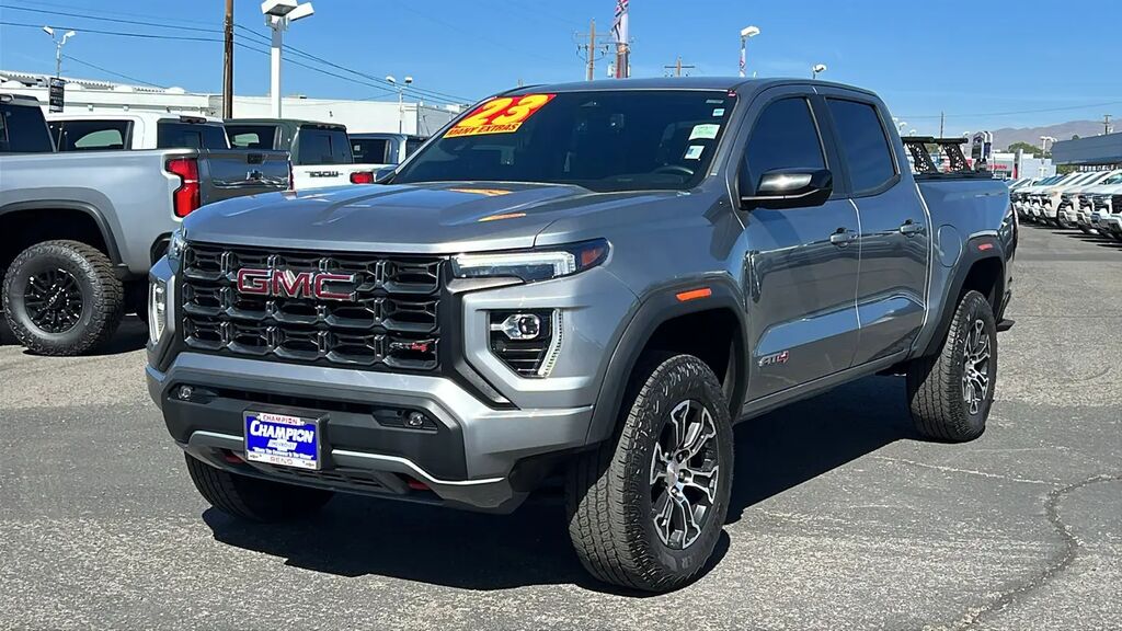 2023 GMC Canyon AT4 — photo 1 of 13