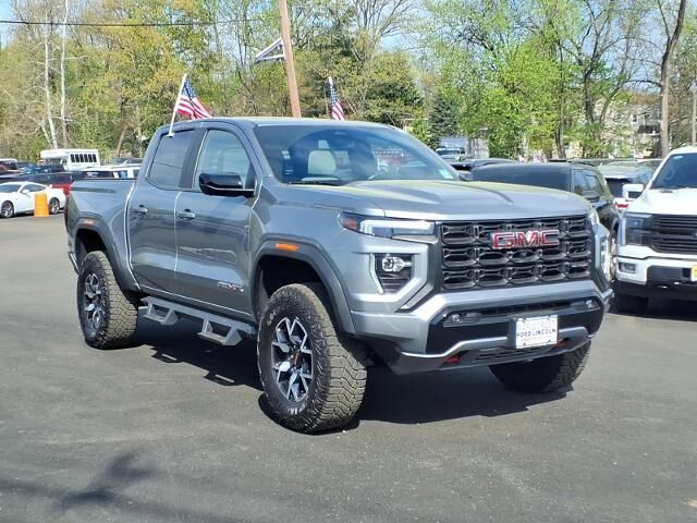2024 GMC Canyon AT4X