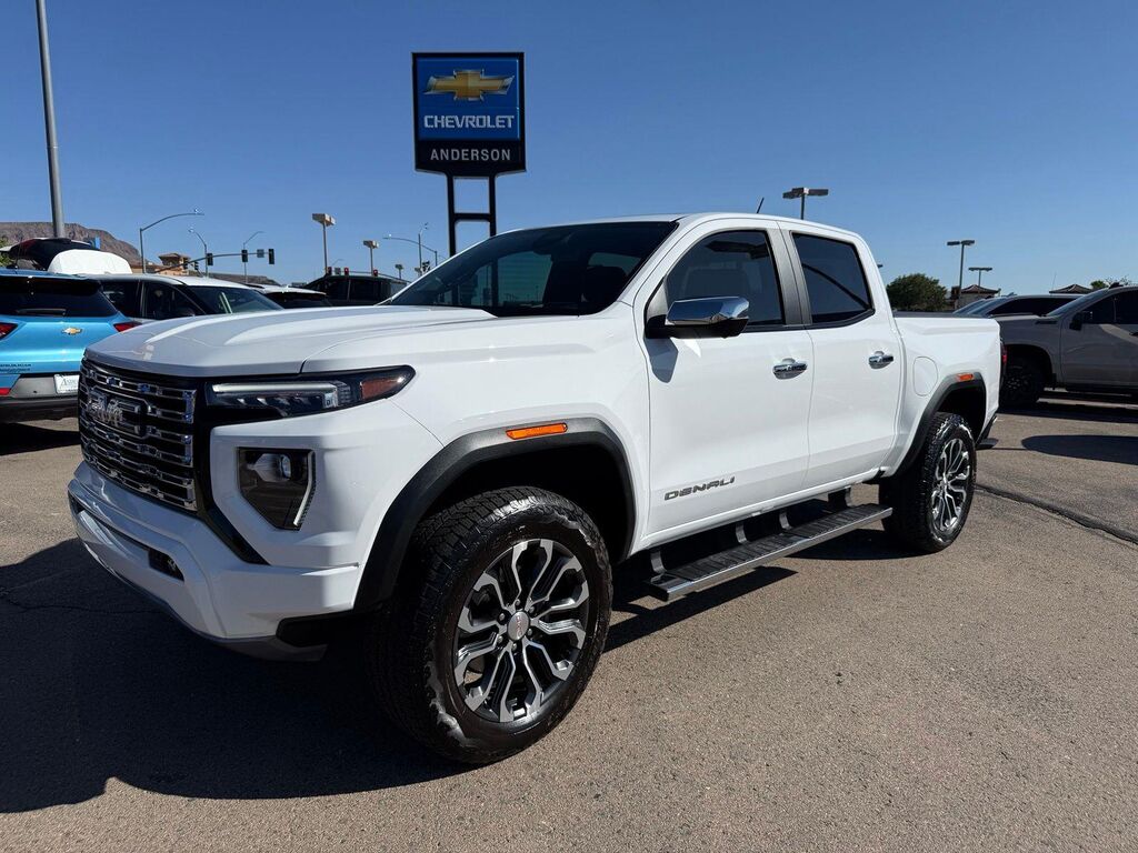 2024 GMC Canyon Denali — photo 1 of 13