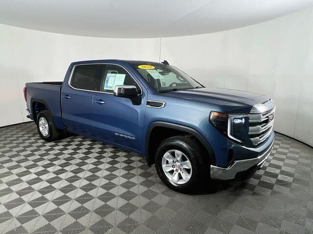 2024 GMC Sierra 1500 SLE — photo 1 of 13