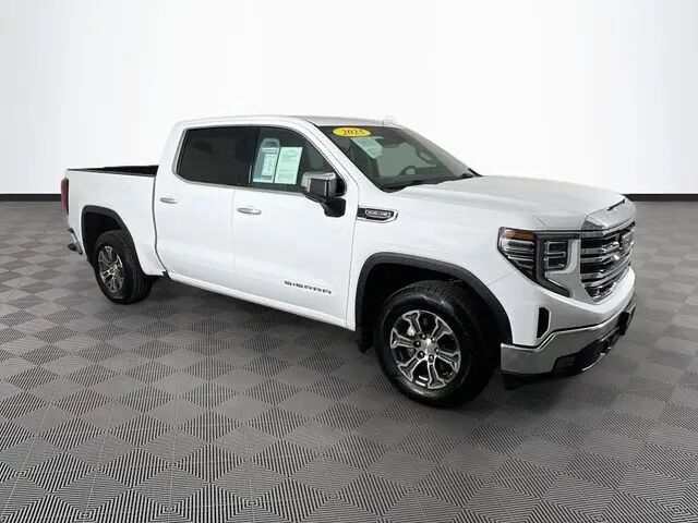 2025 GMC Sierra 1500 SLT — photo 1 of 13