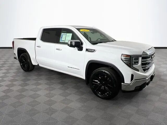 2025 GMC Sierra 1500 SLT — photo 1 of 13