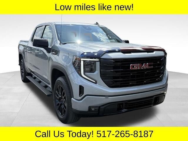 2026 GMC Sierra 1500 Elevation Standard