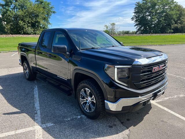 2023 GMC Sierra 1500 Pro