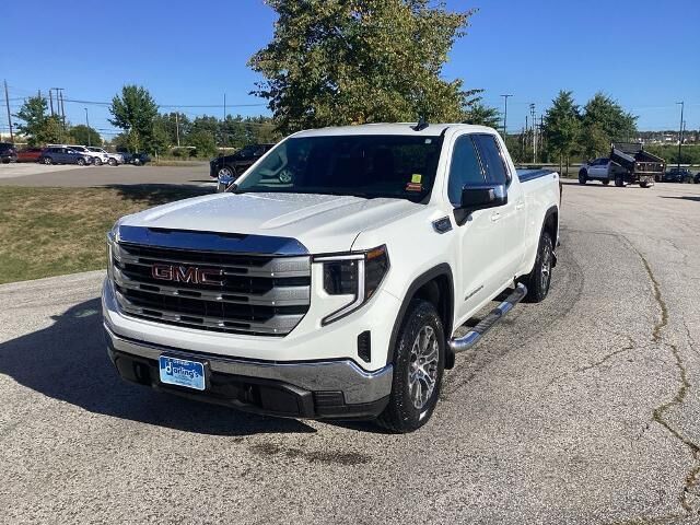 2025 GMC Sierra 1500 SLE