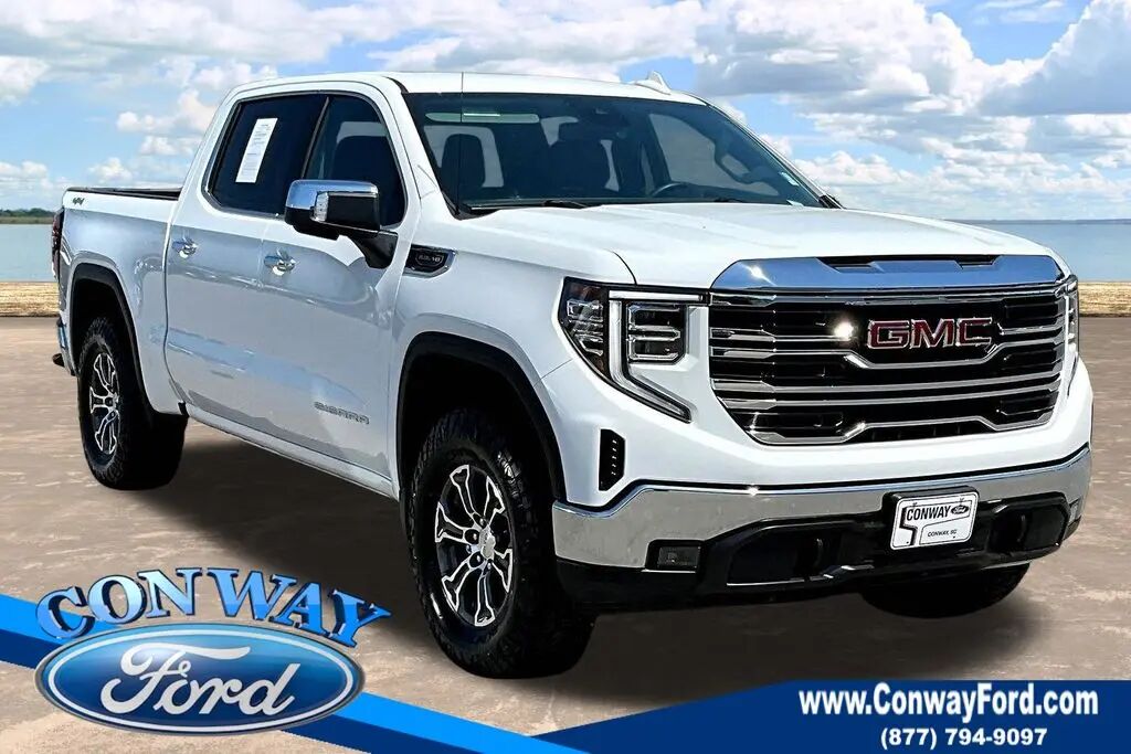 2025 GMC Sierra 1500 SLT — photo 1 of 12